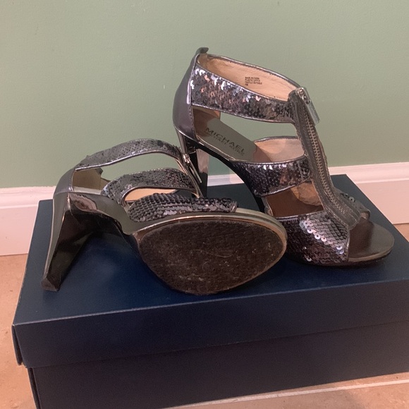 MICHAEL KORS HEELS - Picture 4 of 5